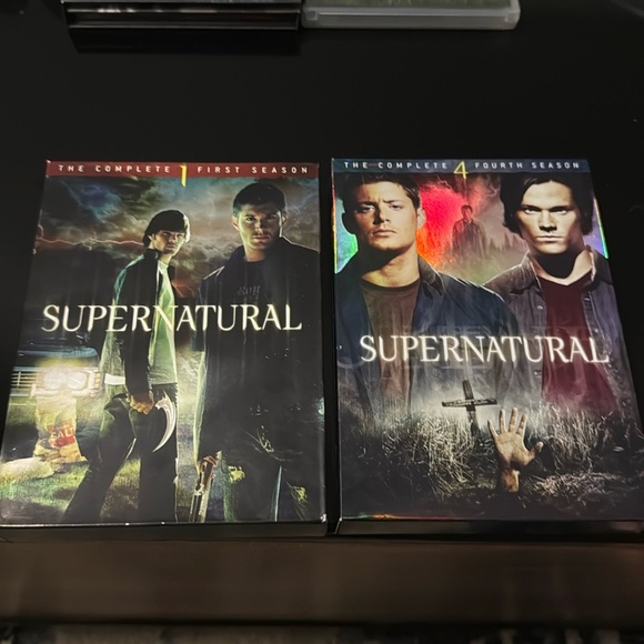 Supernatural WB Complete Season 1 & 4 - Picture 1 of 9